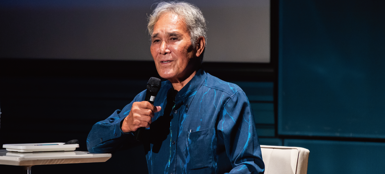 写真１：トークイベント／ 高良倉吉氏「蘇る首里城正殿―ノートルダム大聖堂との比較の視点から」 