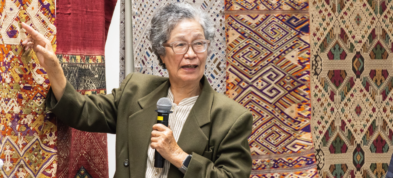 写真：2005年(第16回)芸術・文化賞受賞者 ドアンドゥアン・ブンニャウォン氏　歴代受賞者学術交流事業