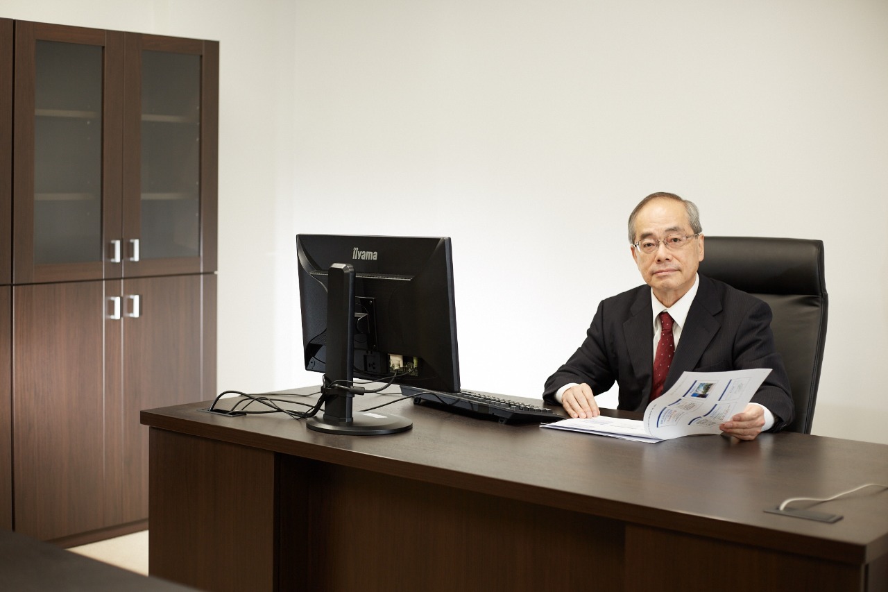 写真：	SUEHIRO Akira