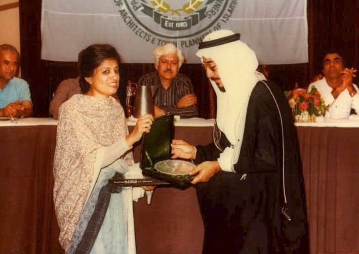 写真：Yasmeen LARI