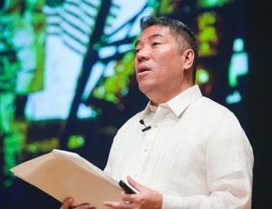 アンベス・R・オカンポ氏による基調講演の写真